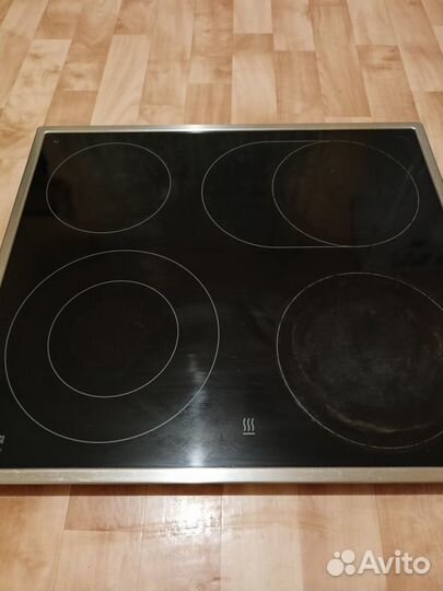 Электрическая варочная панель Zanussi