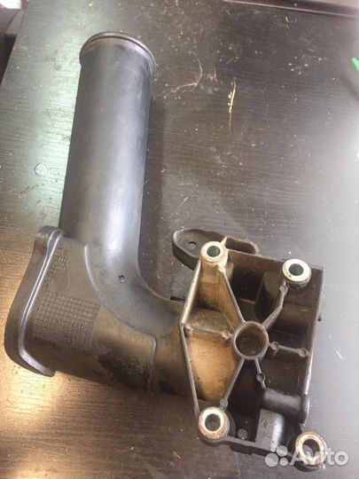 Патрубок коллектора Mercedes w906