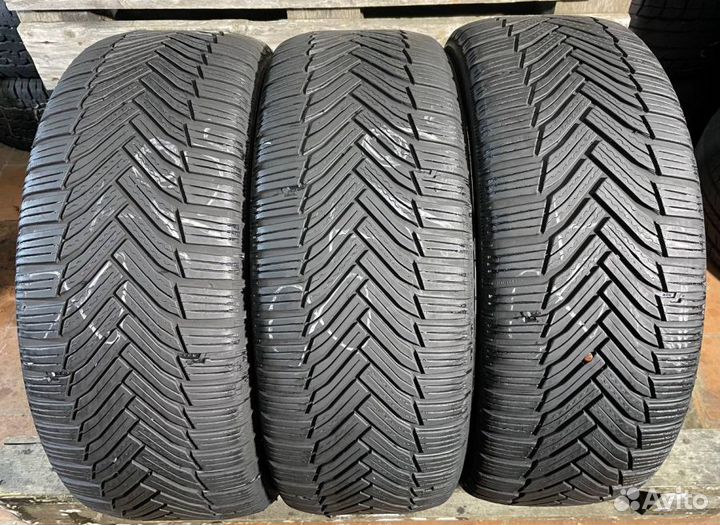 Michelin Alpin 6 215/50 R17