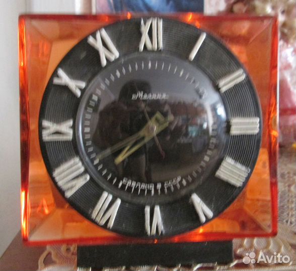 Часы СССР механ. и от бат., нуждаются в ремонте