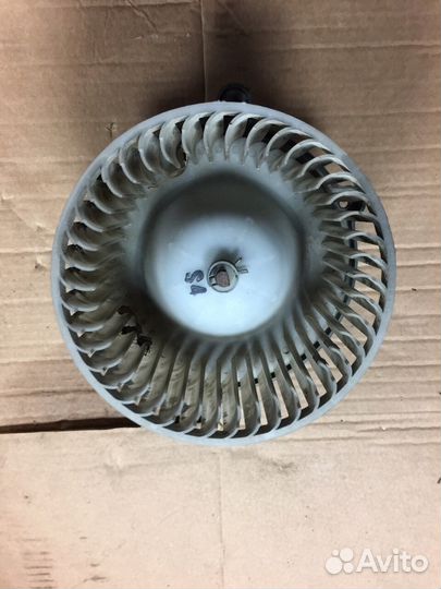 Kia Spectra моторчик отопителя