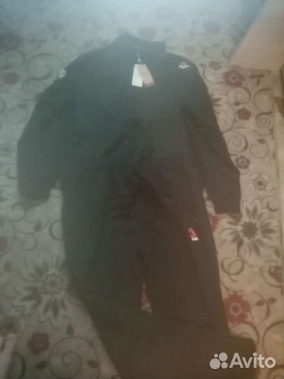 Спортивный костюм мужской новый reebok