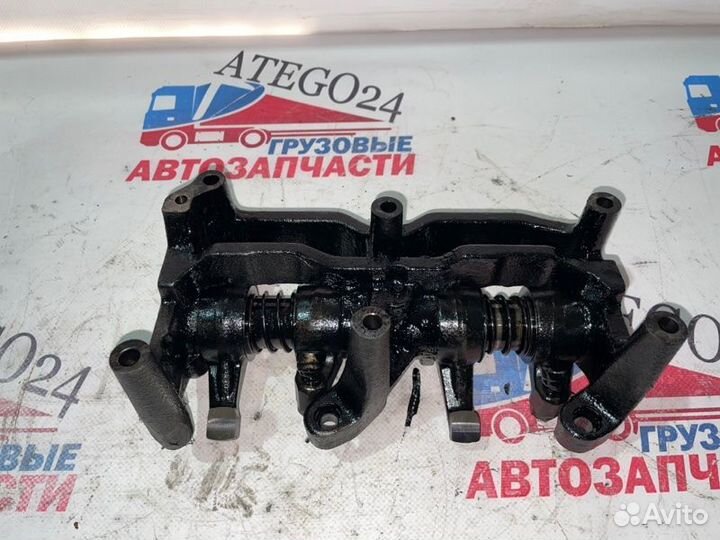 Б/У Б/У Кронштейн рокеров Запчасть в отличном