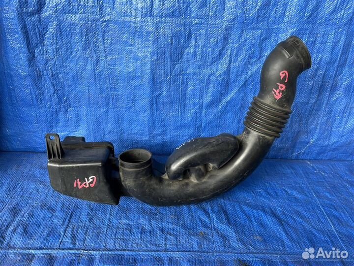 Патрубок воздушного фильтра subaru impreza GP