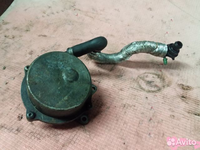 Вакуумный насос audi А6 C5 2.5 TDI