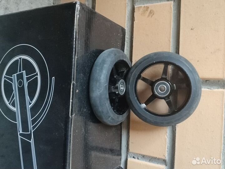 Колеса теч Тим эгоист