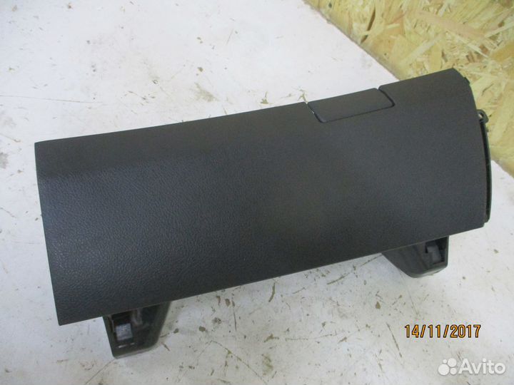 Бардачок перчаточный Тойота Королла 150