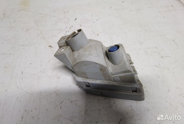 Фонарь противотуманный левый Toyota Land Cruiser P