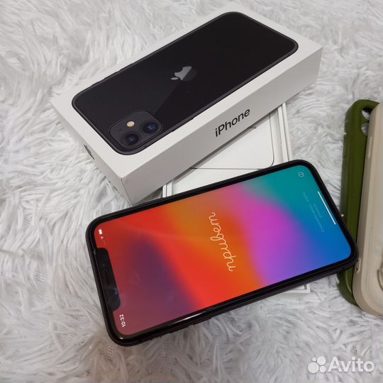 iPhone 11, 64 ГБ