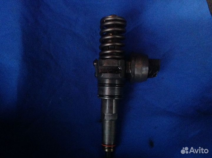 Топливная форсунка VW T5 Т5 1.9 BRS BRR