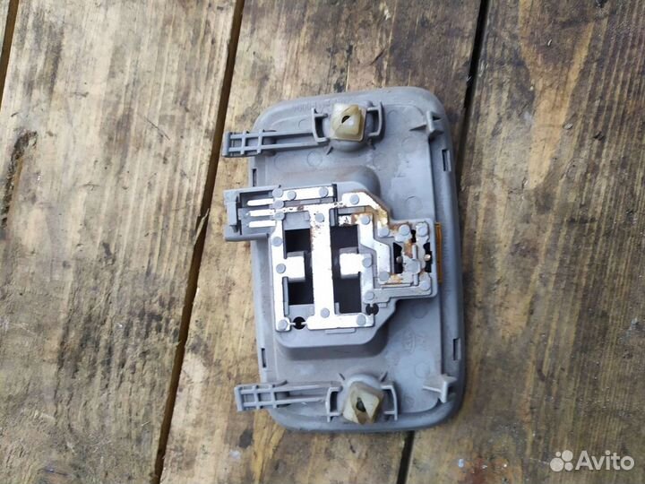 Плафон салонный центральный kia Hyundai