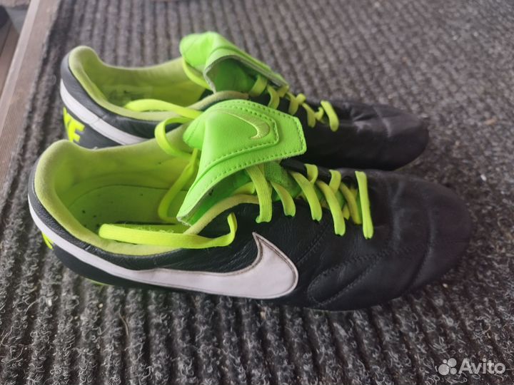 Футбольные бутсы nike 42 размер