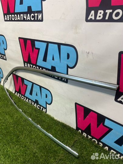 Молдинг стекла двери задней левой Alfa Romeo