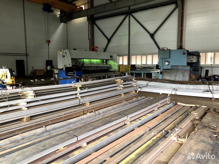 Рубка металла на гильотине