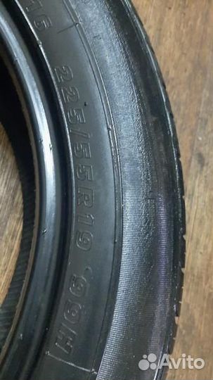Kumho Solus KH16 225/55 R19