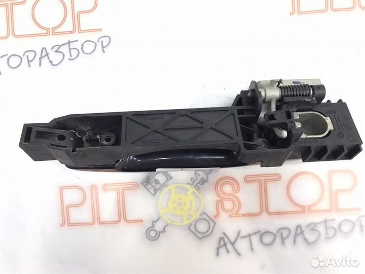 Внешняя ручка задней правой двери Nissan Qashqai