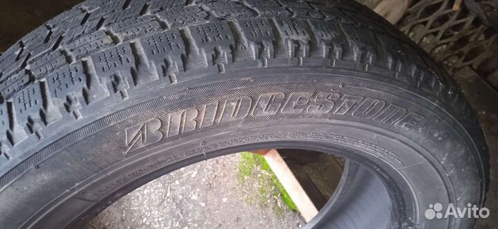Bridgestone Blizzak LM-80 195/60 R15