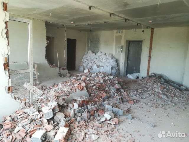 Демонтаж, слом стен