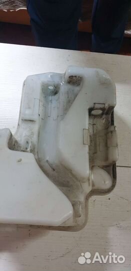 Бачок омывателя бу Skoda Octavia A7 OEM 5Q0955449