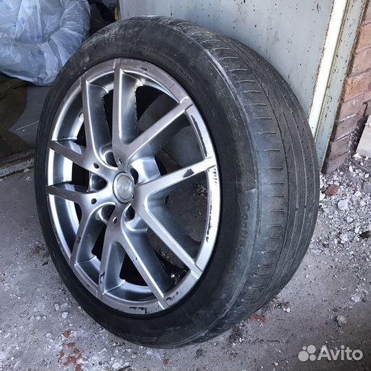 Диски R18. 235/45. Легкосплавные. Литые. 4 шт