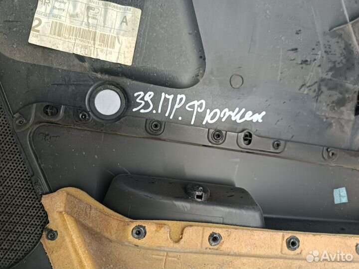 Обшивка двери задняя правая Ford Fusion