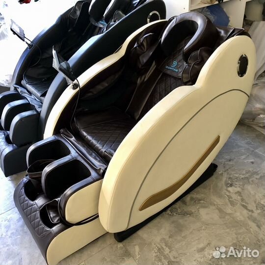 Массажное кресло с нулевой гравитацией