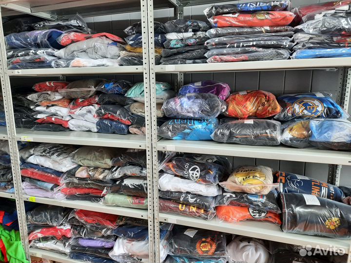 Остатки одежды в розницу