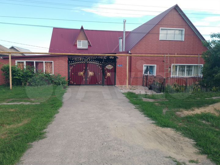 Дом 400 м² на участке 25 сот.