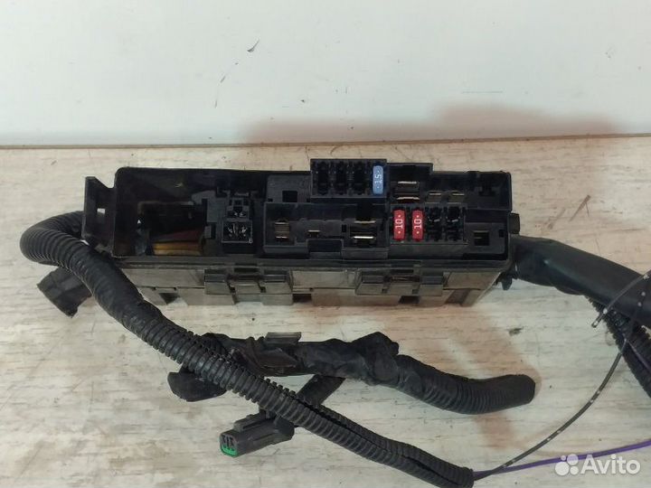 Блок предохранителей Nissan Note E11 HR16DE 2008