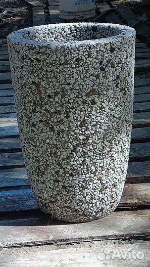 Вазон цветочный уличный