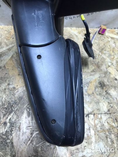 Зеркало правое Volkswagen Transporter T5 caravelle