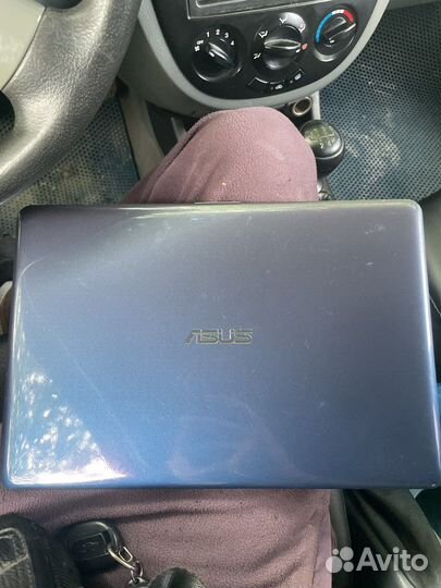 Нетбук asus E203M