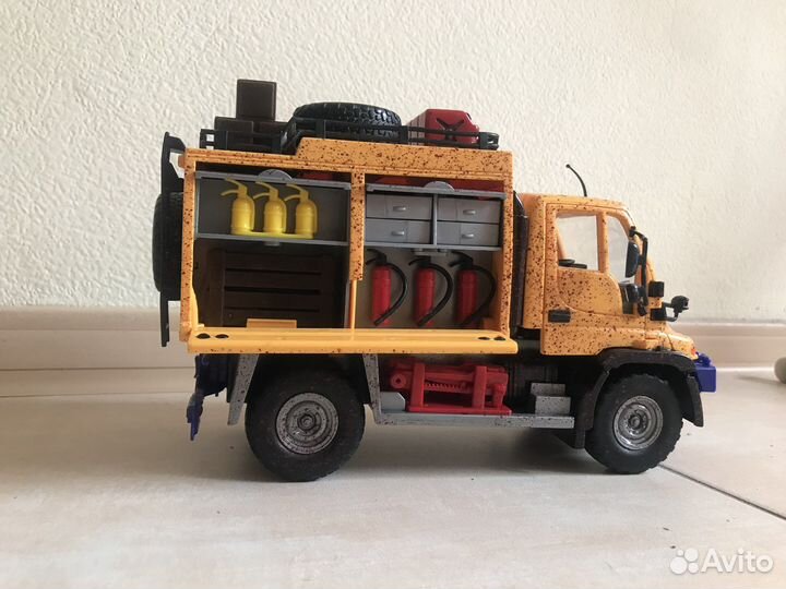 Игрушечная машинка Dickie toys