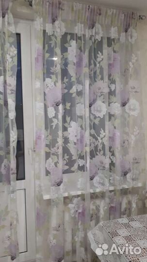 Две тюли с карнизами