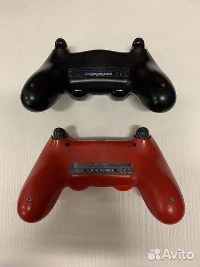 Джойстики Sony DualShock 4, геймпады