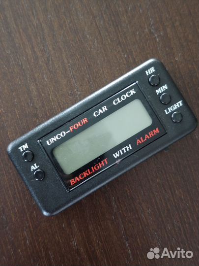 Часы автомобильные