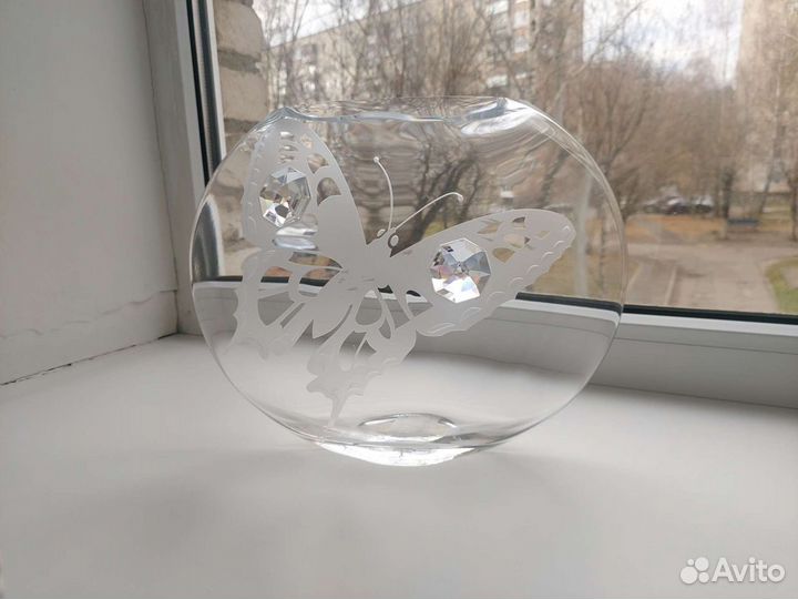 Ваза с камнями Swarovski