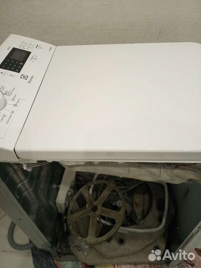 Стиральная машина с вертикальной загрузкой