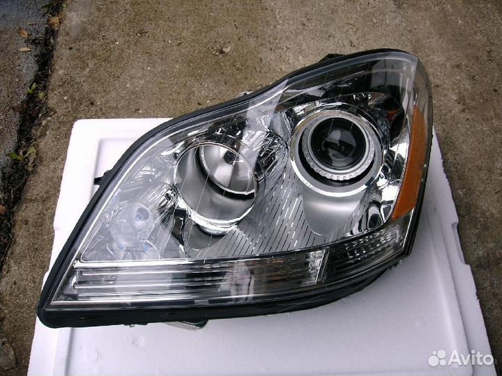 Фара Mercedes-Benz M-Class