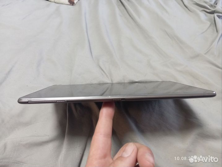 Планшет asus Zenpad Z300CG 10