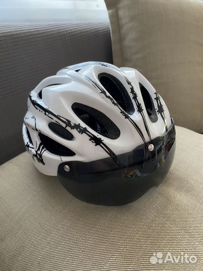 Велошлем взрослый