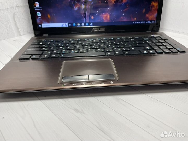 Игровой ноутбук Asus i5/4gb/2видеокарты/SSD