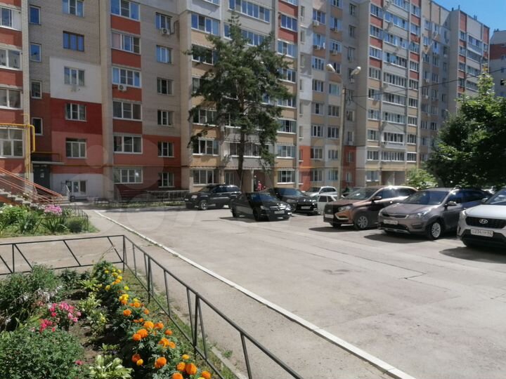 2-к. квартира, 47 м², 2/10 эт.