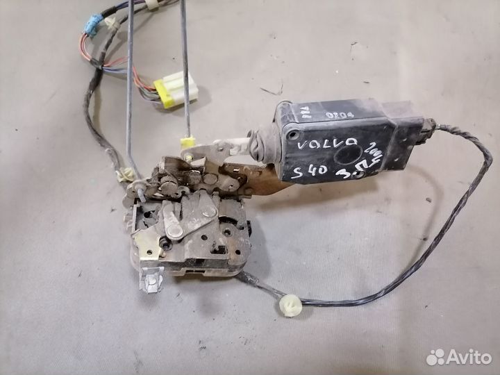 Электрозамок задней правой двери Volvo S40 2004
