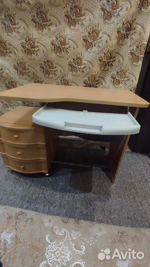 Компьютерный стол, стол письменный