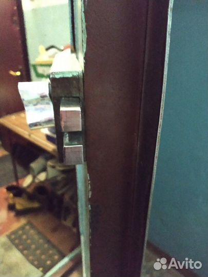 Открыть - вскрыть замок, авто, сейф. Прикурить авт