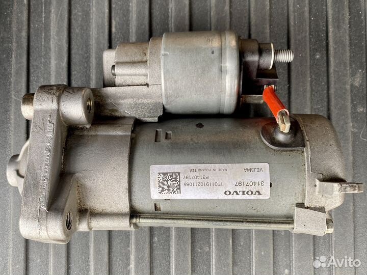 Стартер Volvo. 31407197