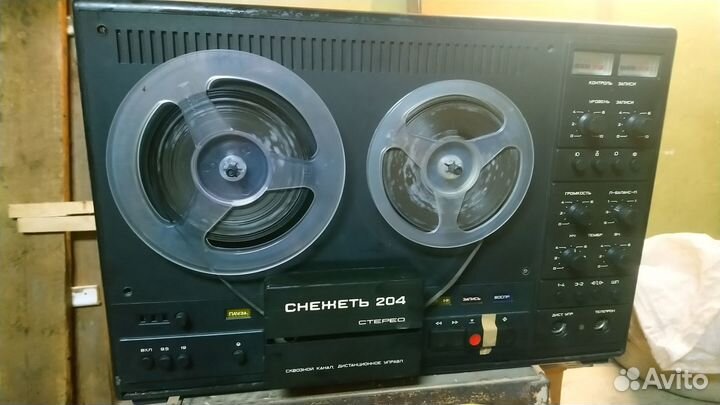 Катушечный магнитофон снежесть 204