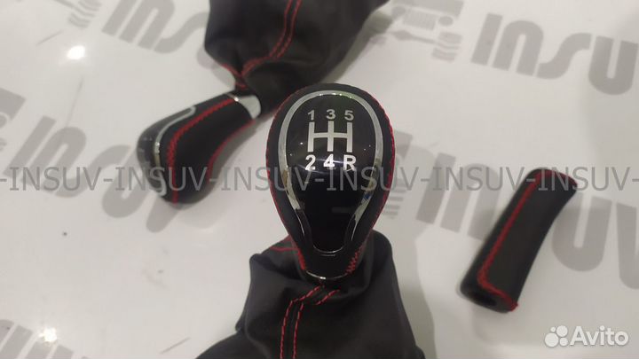 Люкс ручки кпп в коже Шеви Нива (красн. нить) хром