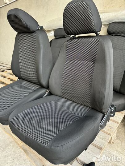 Комплект сидений на LADA Лада